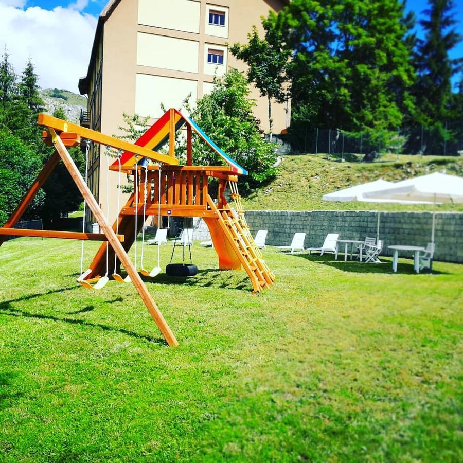 Family Hotel Como Rivisondoli Eksteriør billede